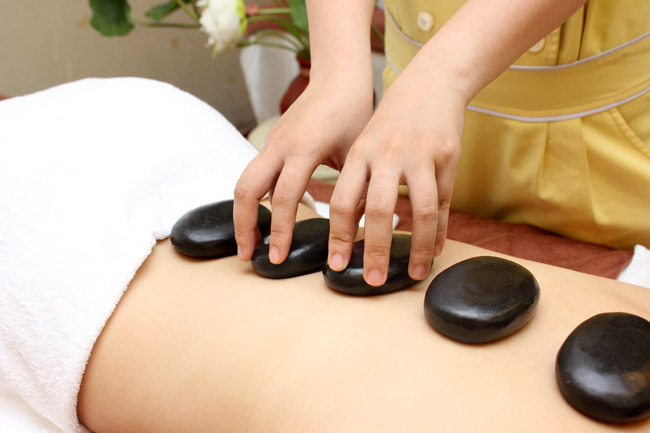 Massage body đá nóng 21 Quy Trình Massage Body Đá Nóng Chuyên Nghiệp