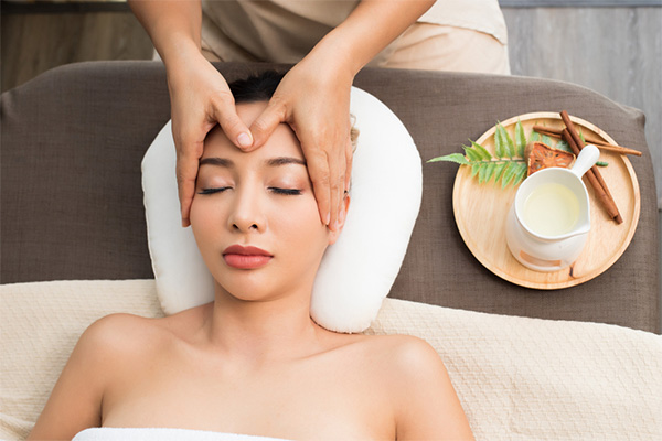 Gội đầu thảo dược 21 Quy trình Gội đầu thảo dược chi tiết